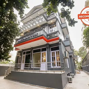 3* Hotel Oyo Townhouse 330 Mg Road Metro Station